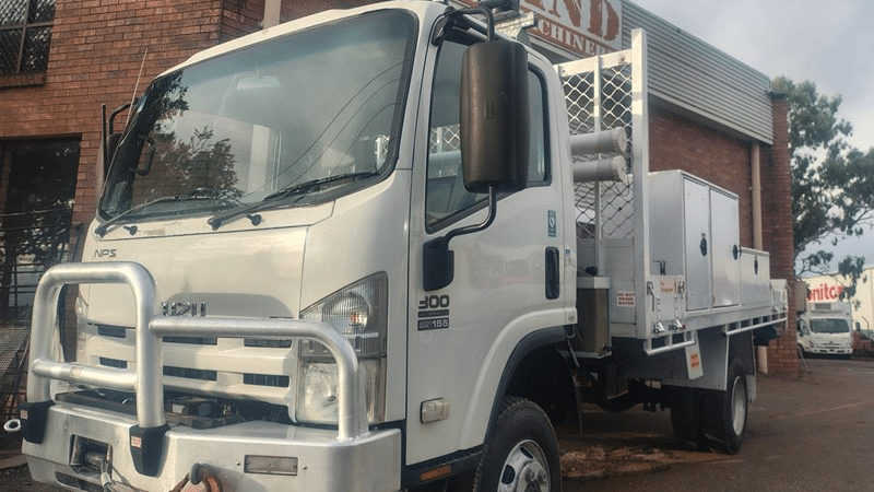 2009 Used Isuzu N-Series Tray
