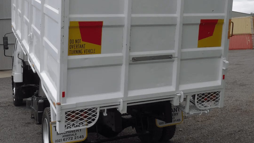 2010 Used Mitsubishi Fighter Tipper
