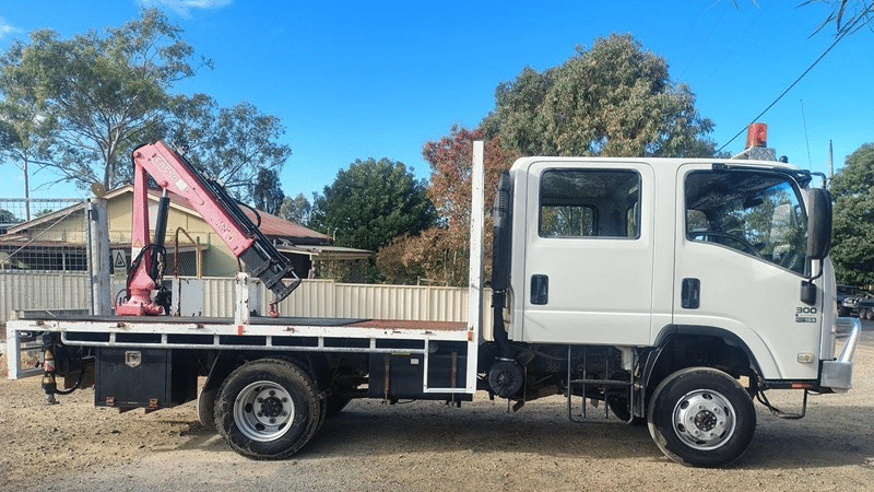 2012 Used Isuzu N-Series Crane Truck