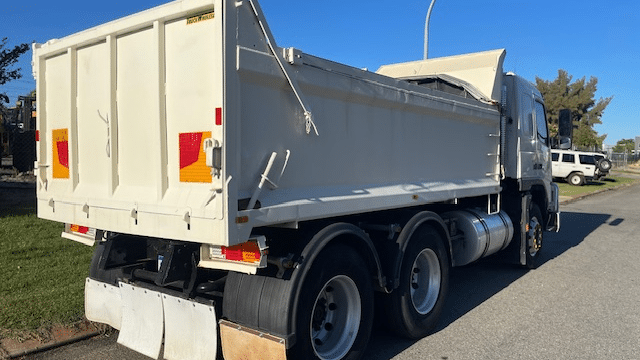 2001 Used Volvo Trucks FM7 Tipper