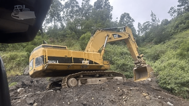 2005 Used Caterpillar 385CL Excavators