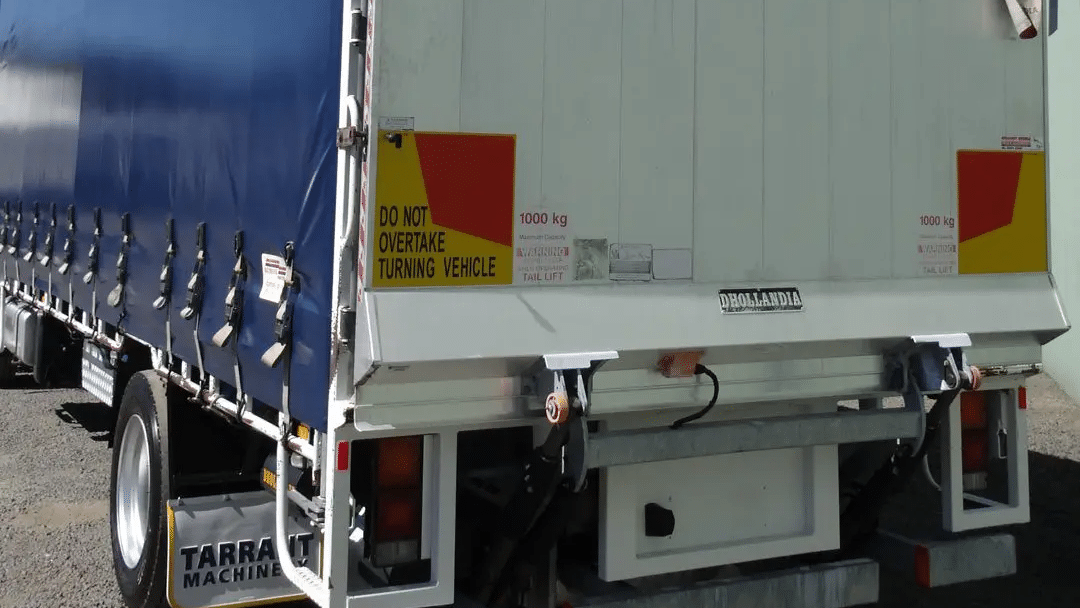 2017 Used Mitsubishi Fighter Curtainsider