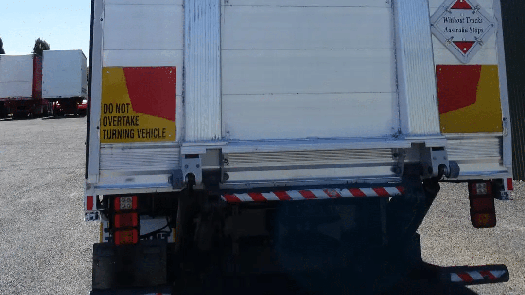 2011 Used Freightliner Argosy Curtainsider