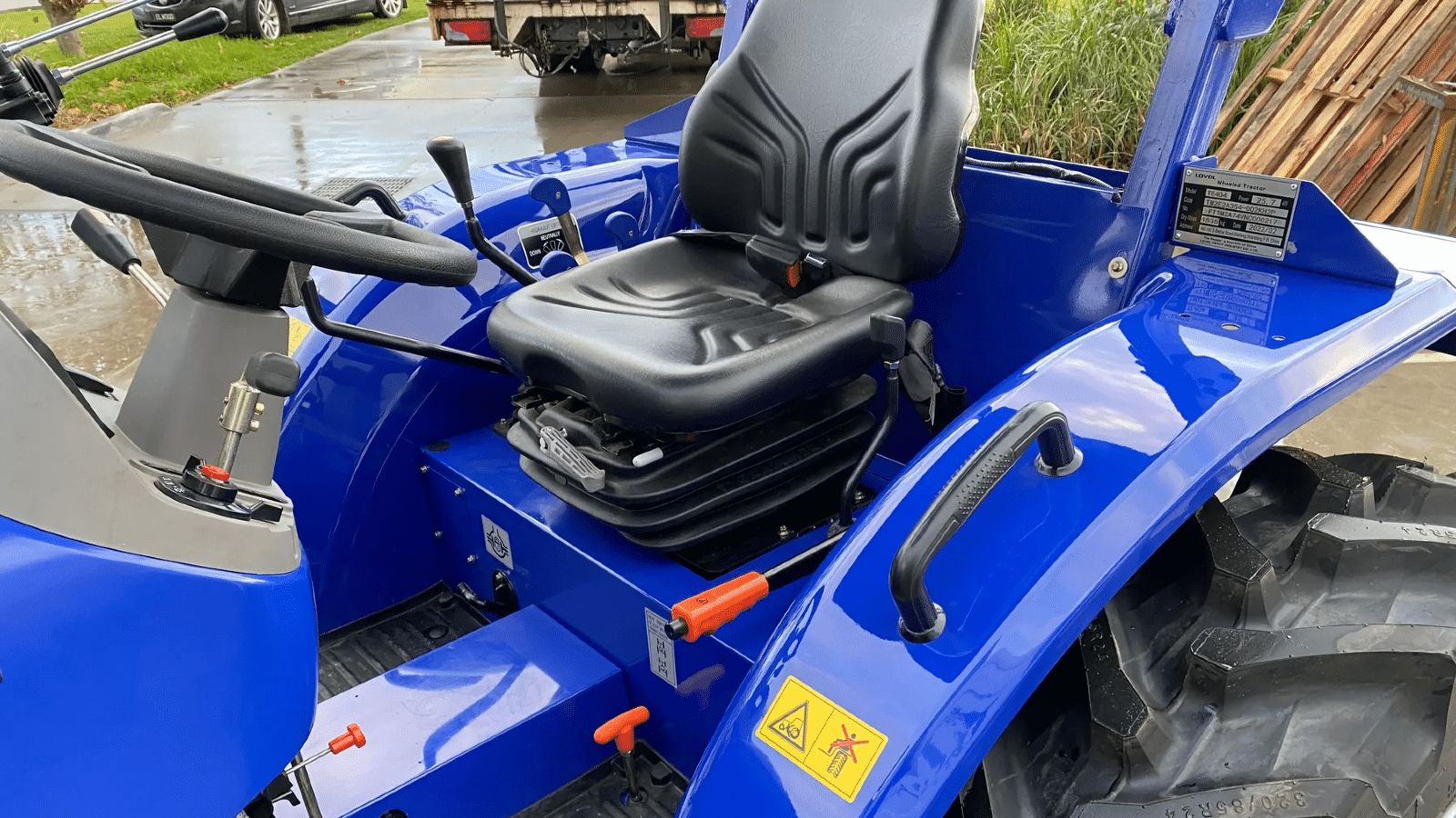 2025 New LOVOL M404 Tractor
