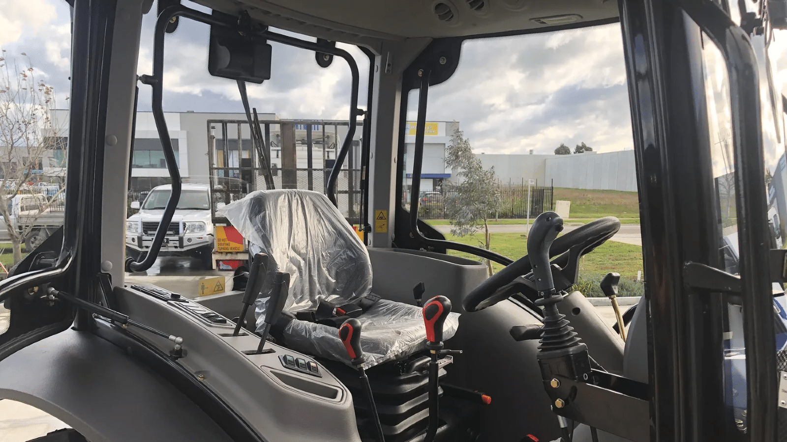 2025 New LOVOL M804 TB-3 Tractor