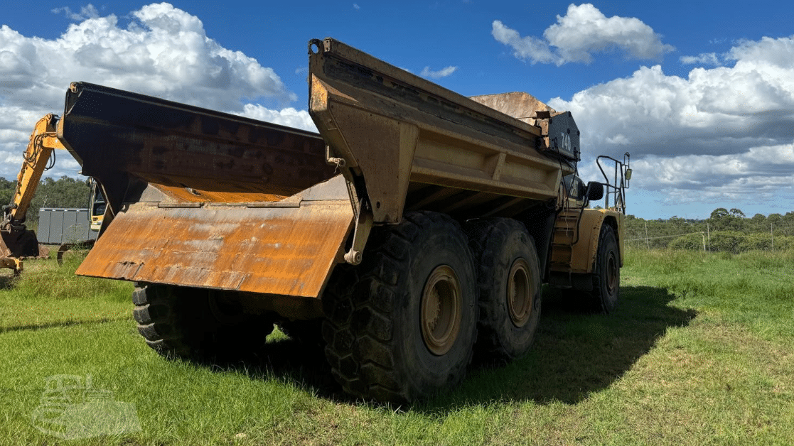 2005 Used Caterpillar 740 Dump Truck
