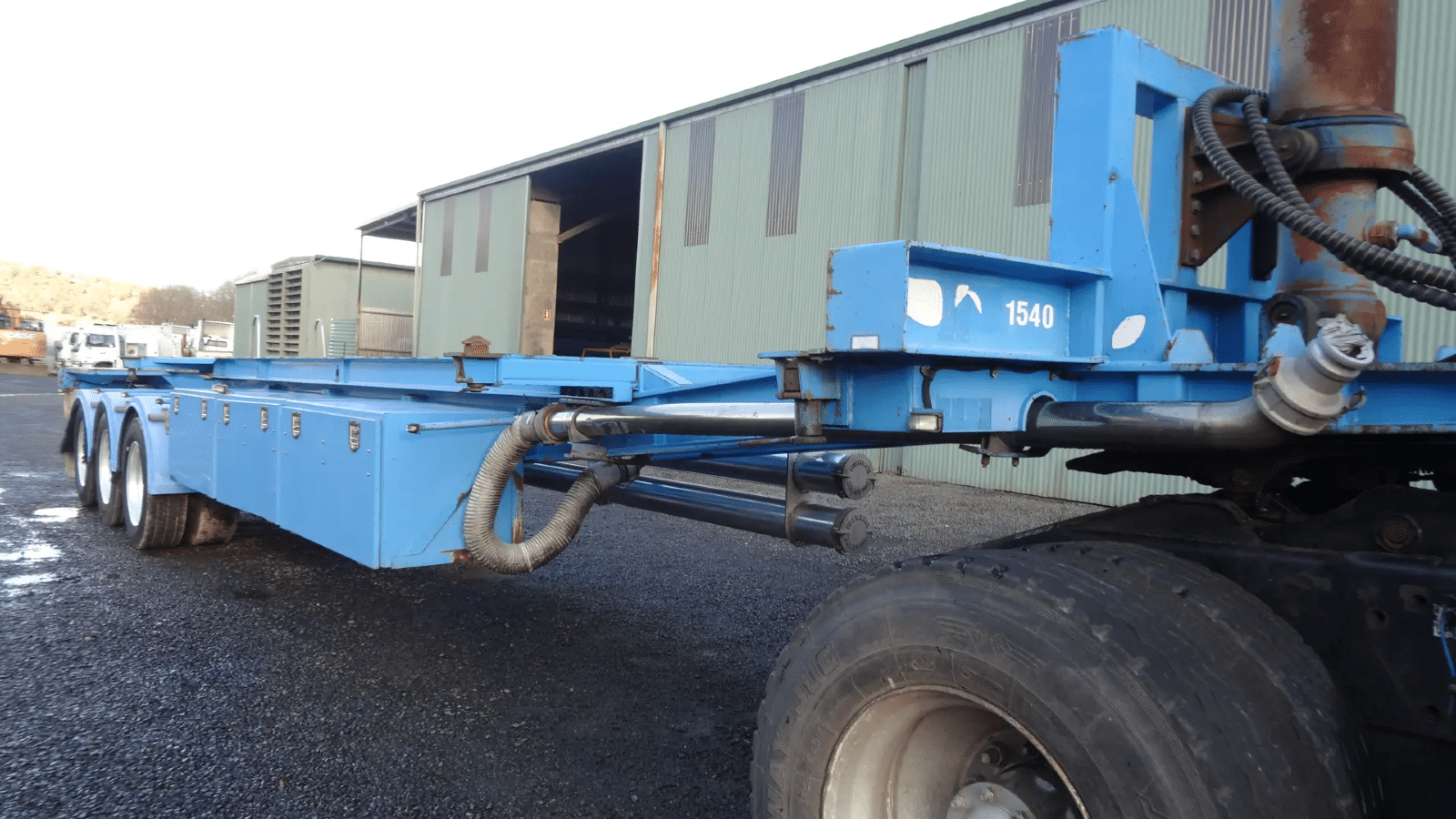 2002 Used Barker Skeletal Trailer