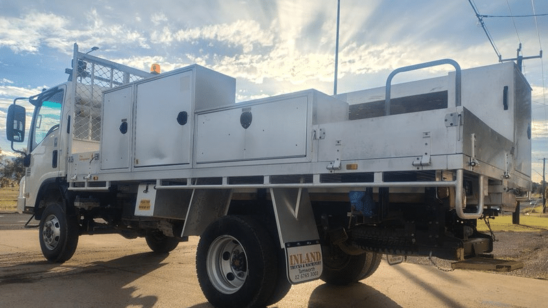 2009 Used Isuzu N-Series Tray