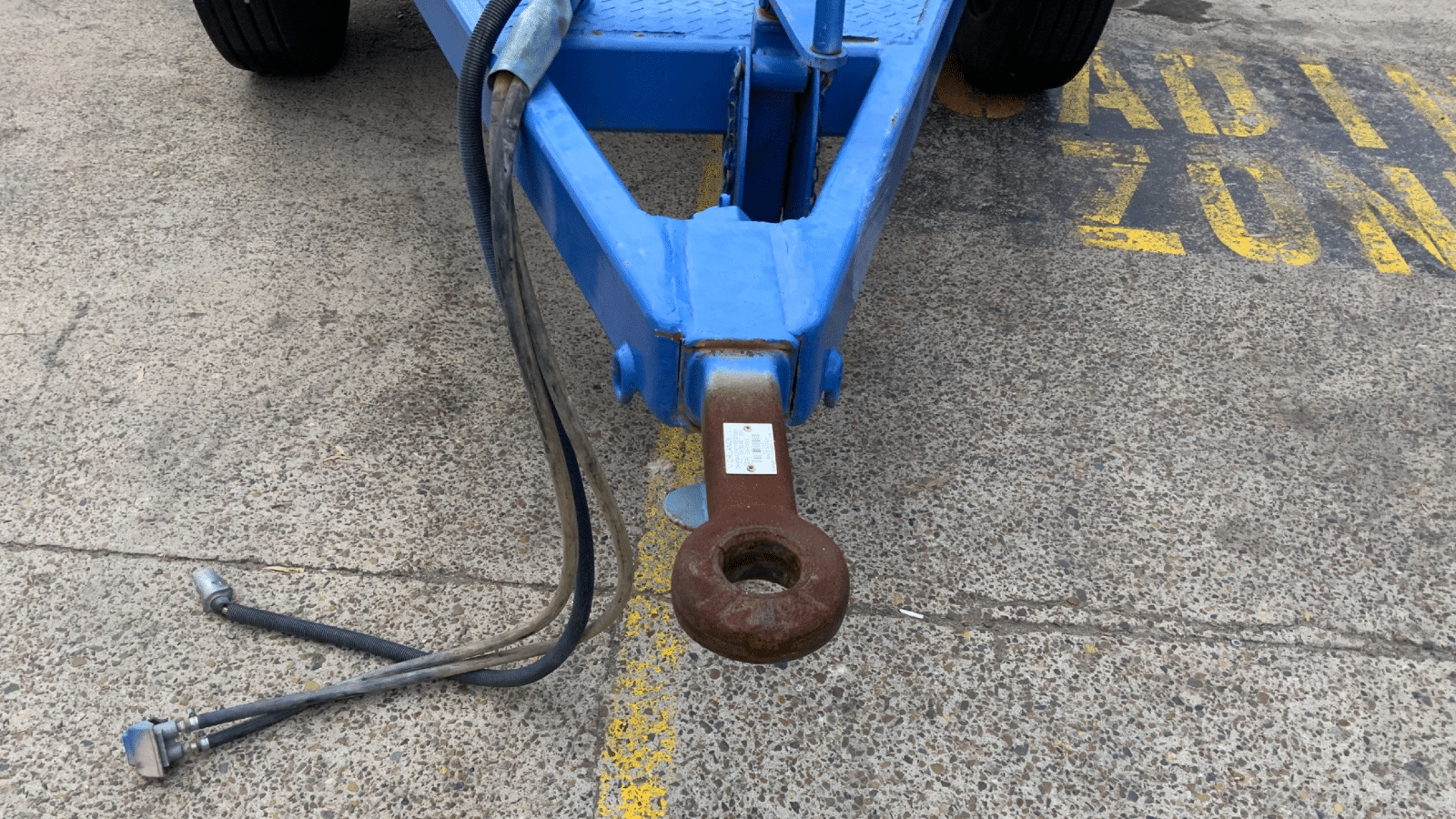 1989 Used Haulmark Dog Trailer