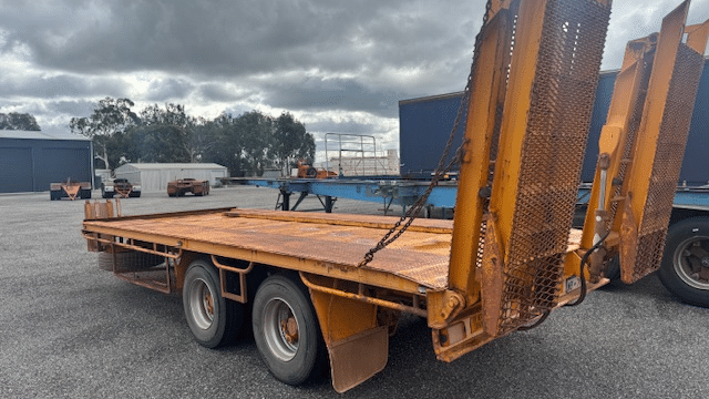 Used Boomerang Tag Trailer