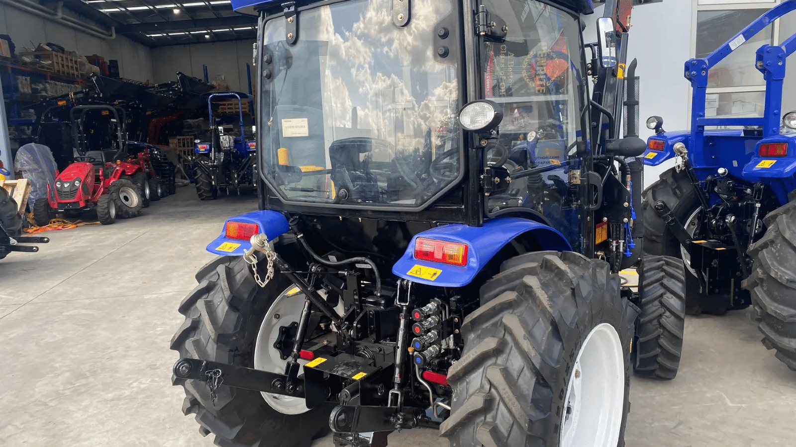 2025 New LOVOL M404 Tractor