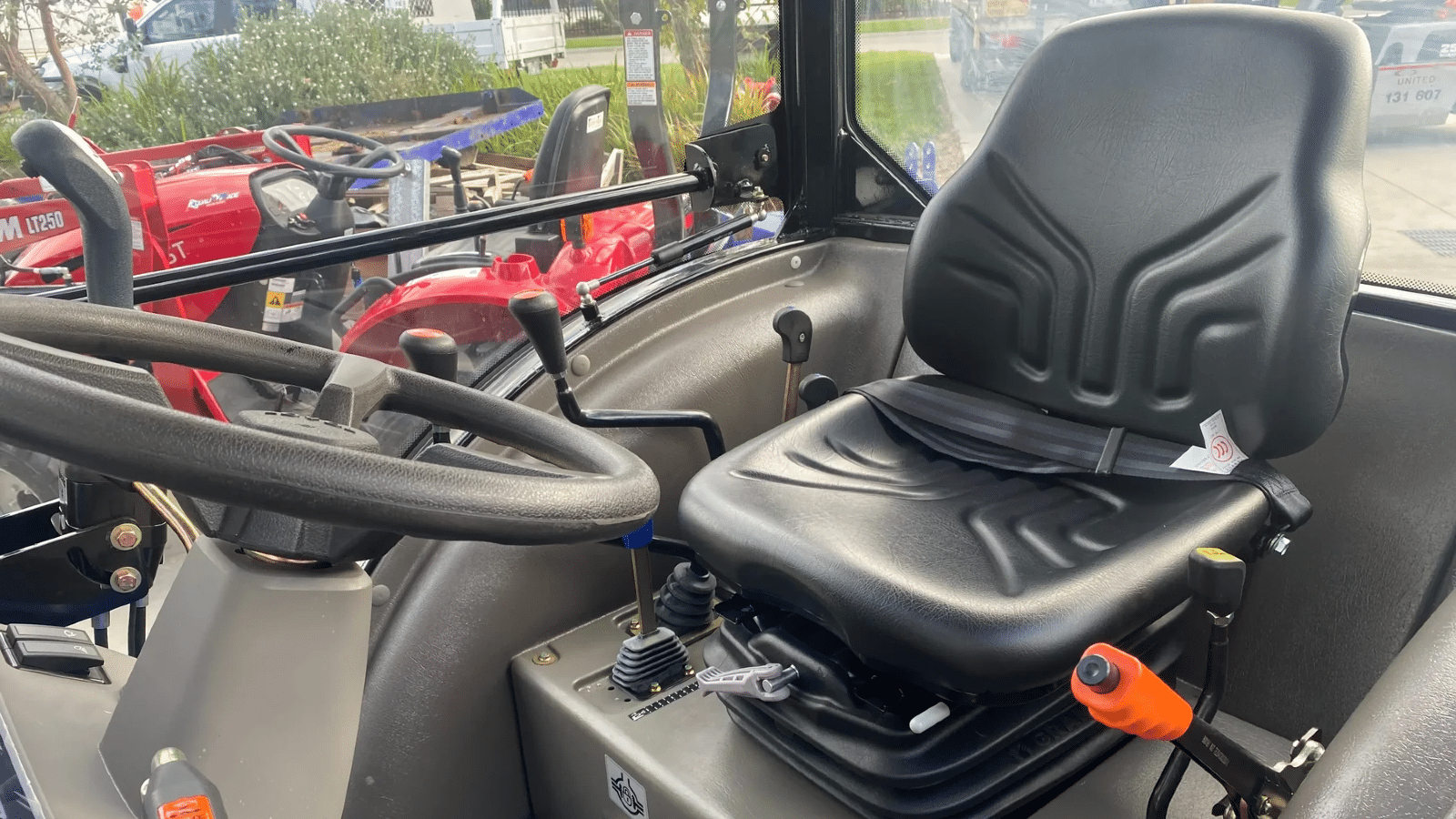 2025 New LOVOL M404 Tractor