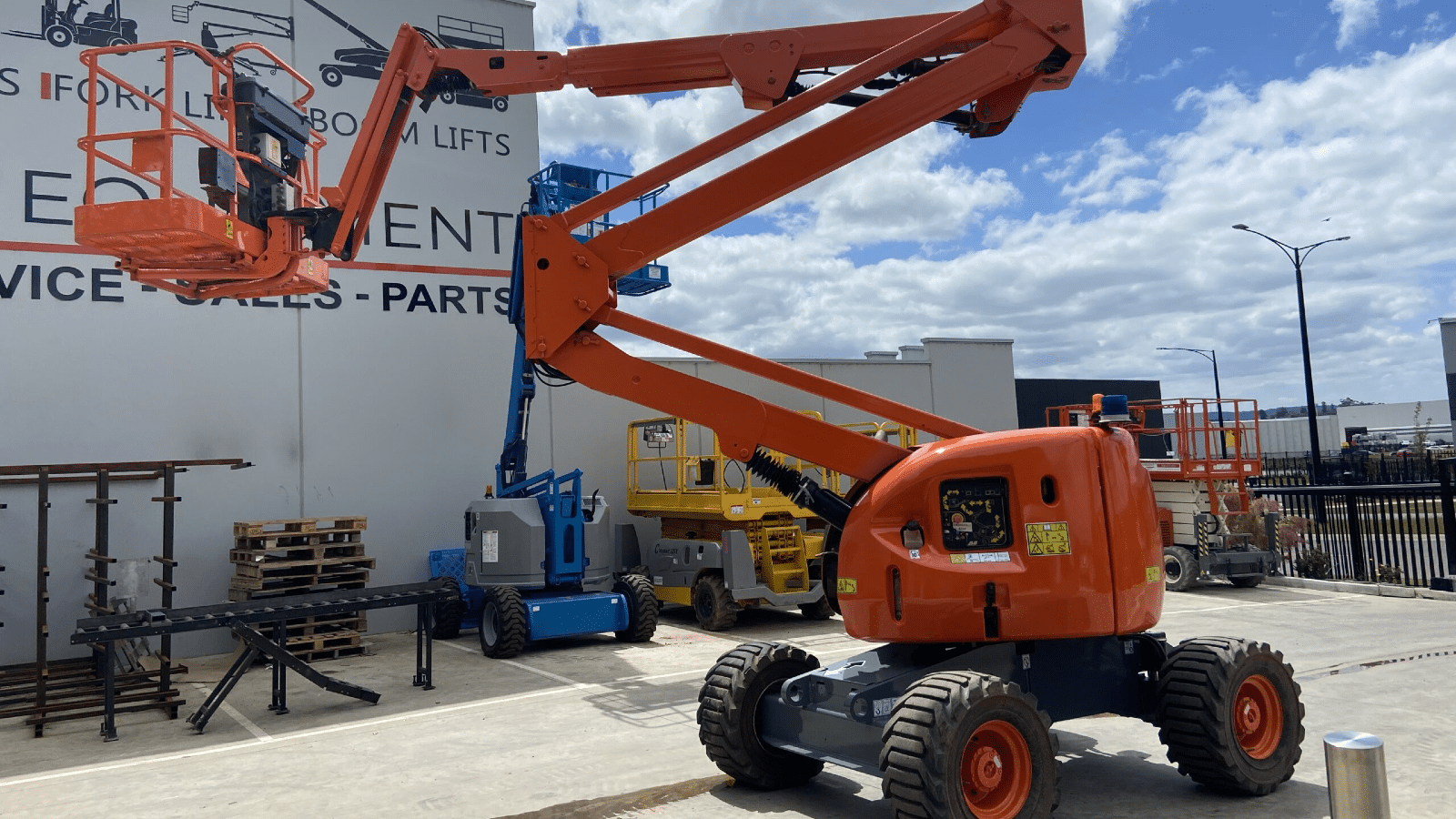 Used Jlg 450AJ Boom Lifts