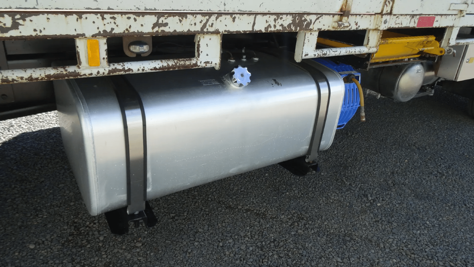 2017 Used Mitsubishi Fighter Tray