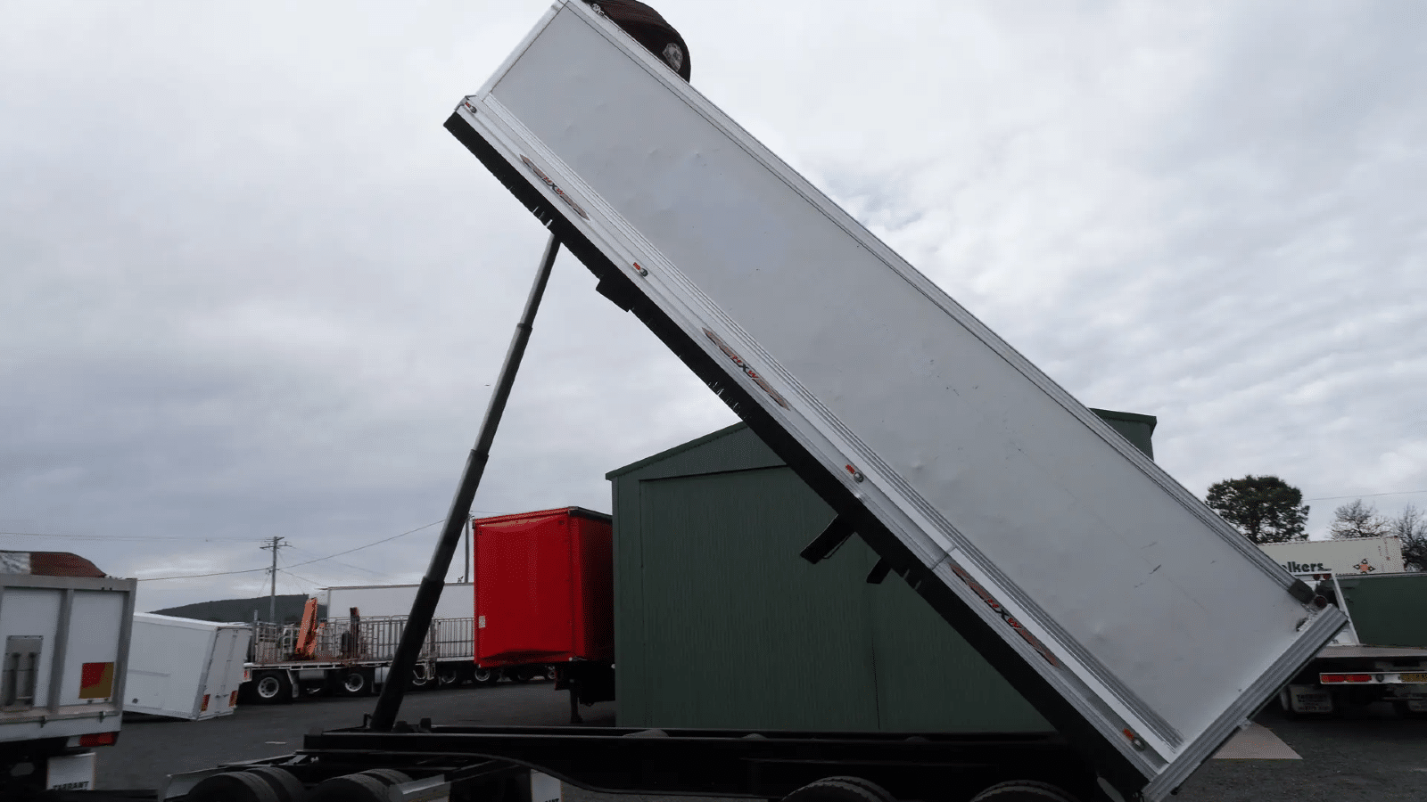 2007 Used Hamelex White Chassis Tipper