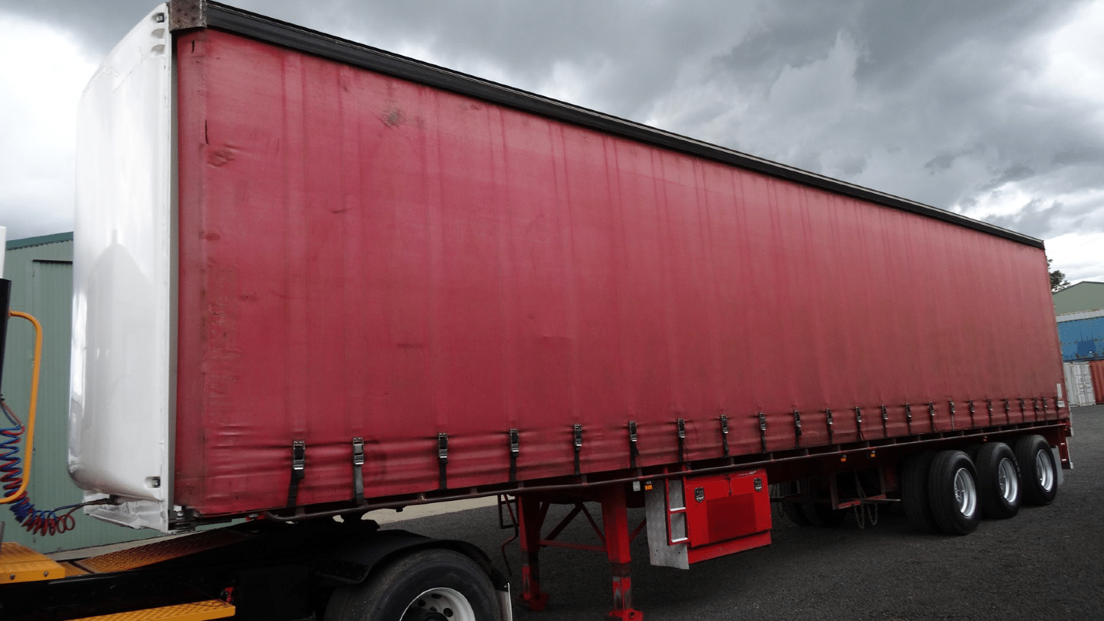 2005 Used Vawdrey Curtainsider