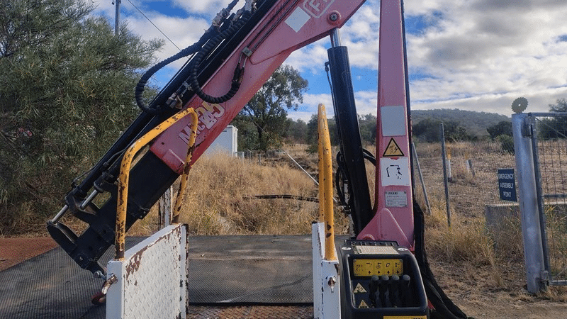 2012 Used Isuzu N-Series Crane Truck