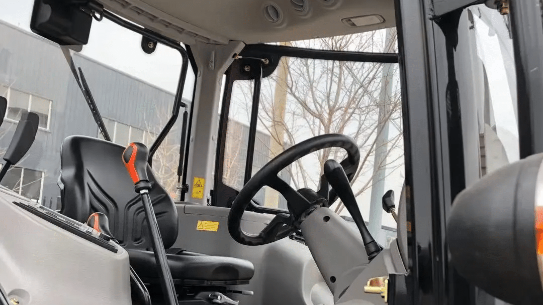 2025 New LOVOL M1004 TD Tractor