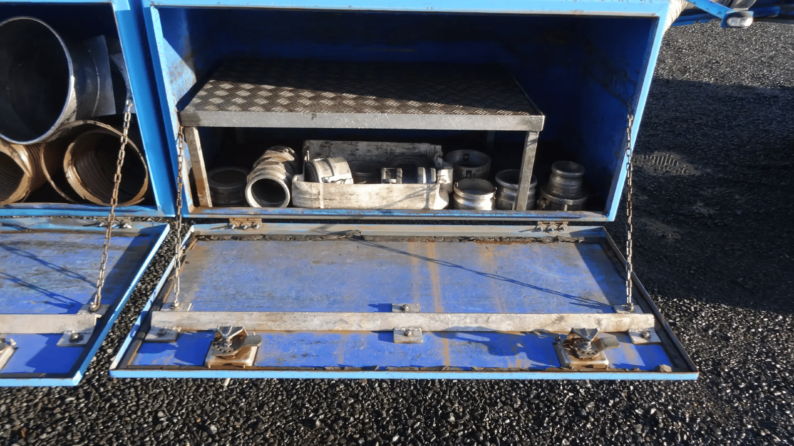 2002 Used Barker Skeletal Trailer