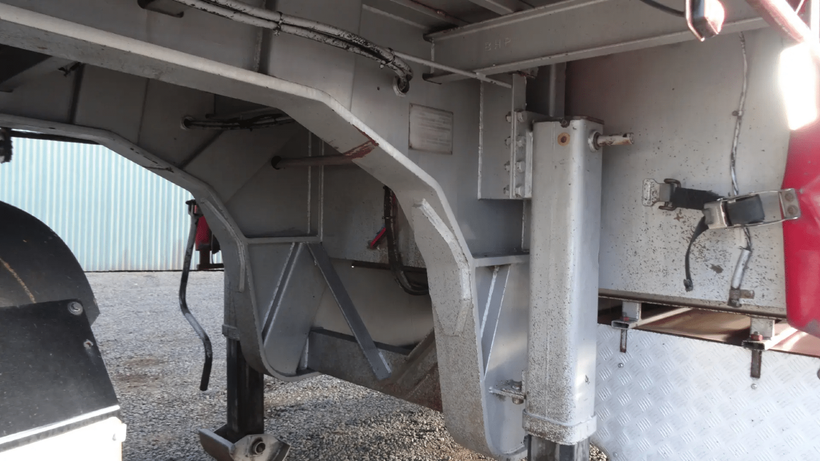 2000 Used Barker Curtainsider