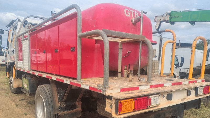 2006 Used Isuzu F-Series Tray