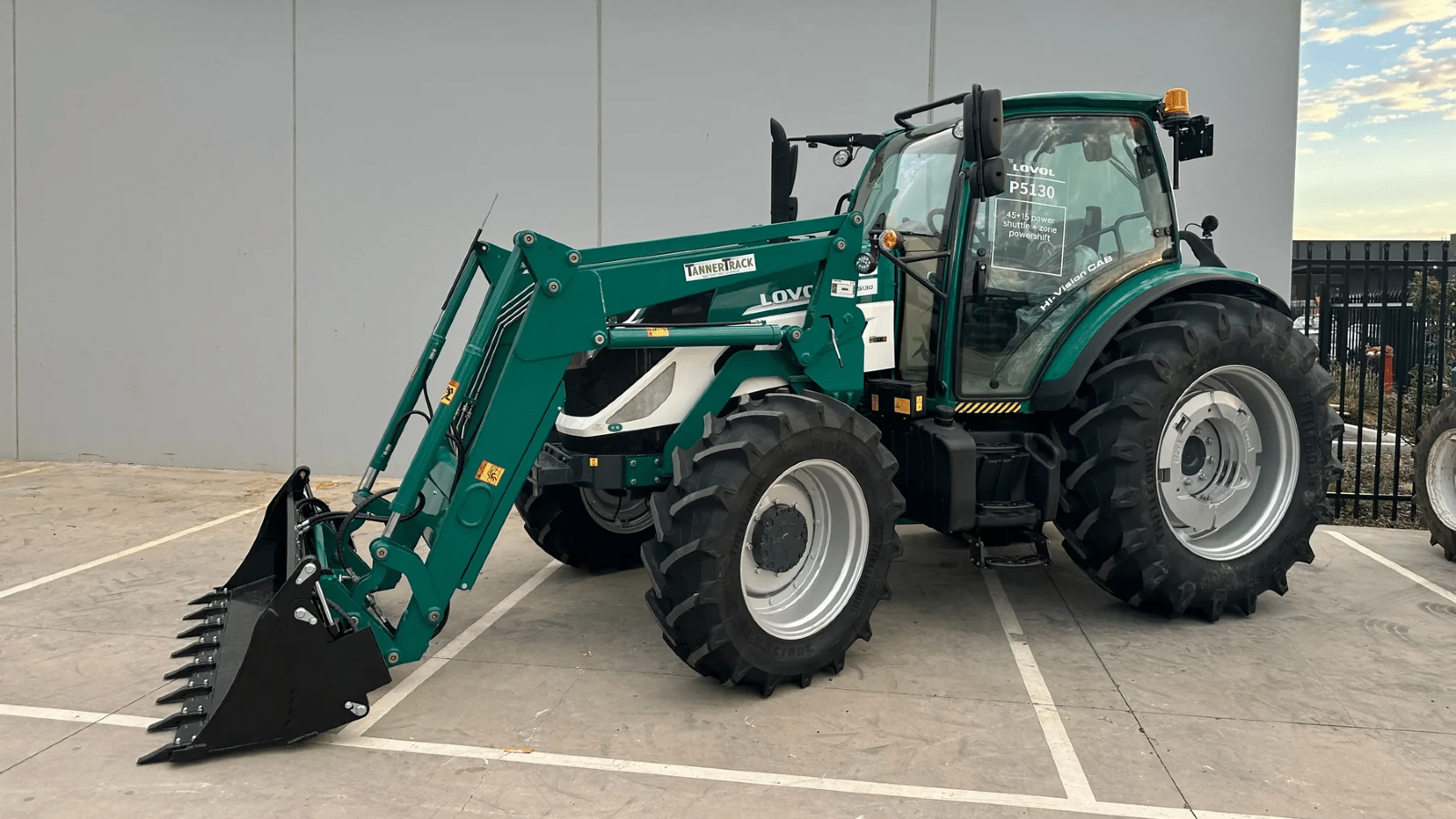 2025 New LOVOL P5130 Tractor