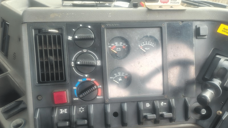 1999 Used Volvo Trucks FL Tipper