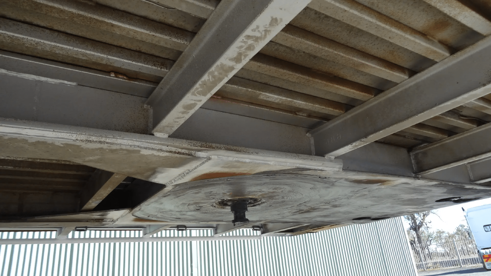 1998 Used Freighter Curtainsider