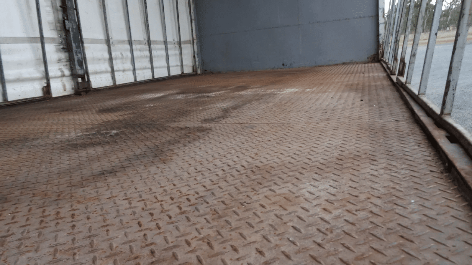 1998 Used Barker Curtainsider