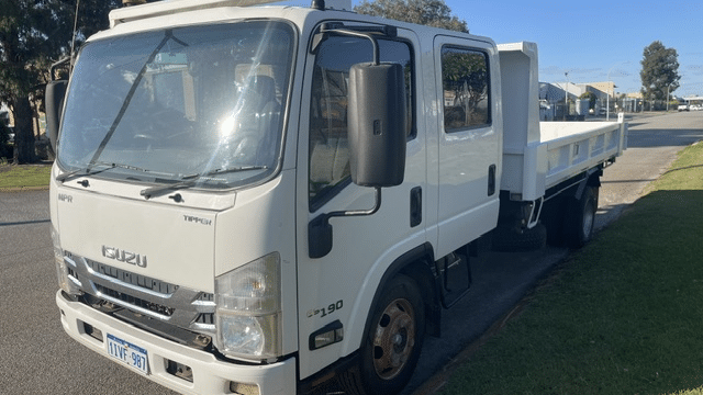 Used Isuzu NPR Tipper