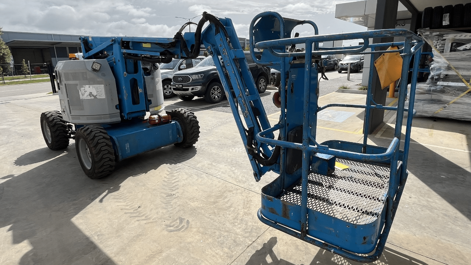 2016 Used Genie Z34 Boom Lifts