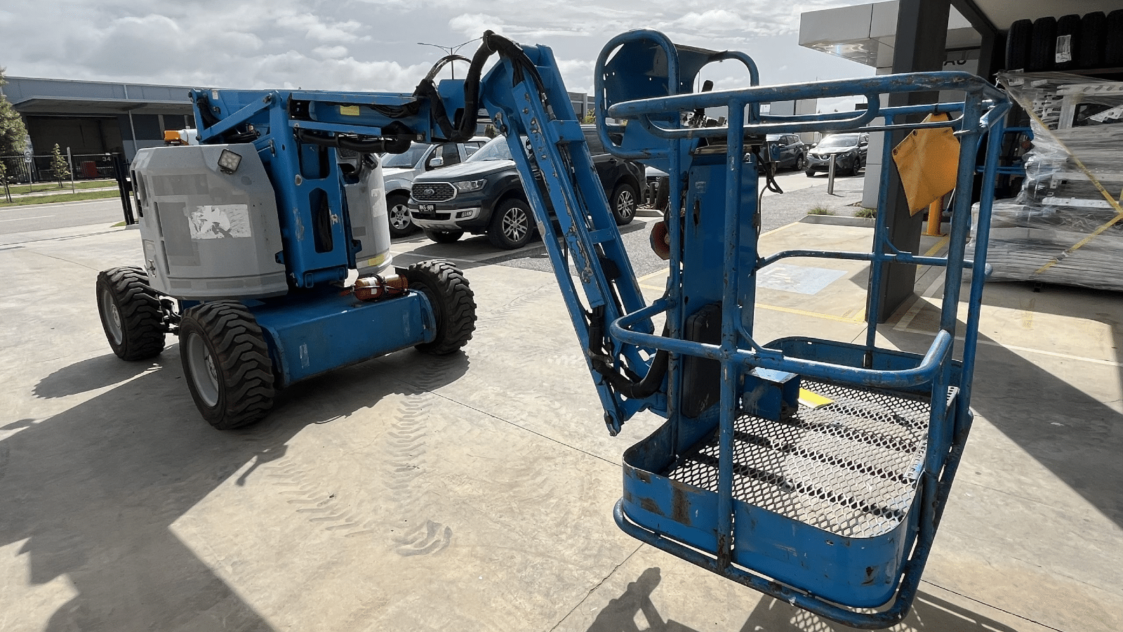 2016 Used Genie Z34 Boom Lifts