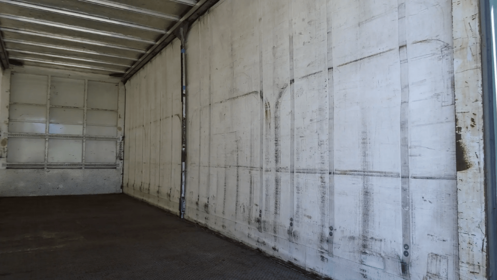 2011 Used Freightliner Argosy Curtainsider
