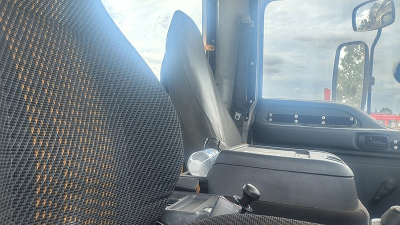 2006 Used Isuzu F-Series Tray