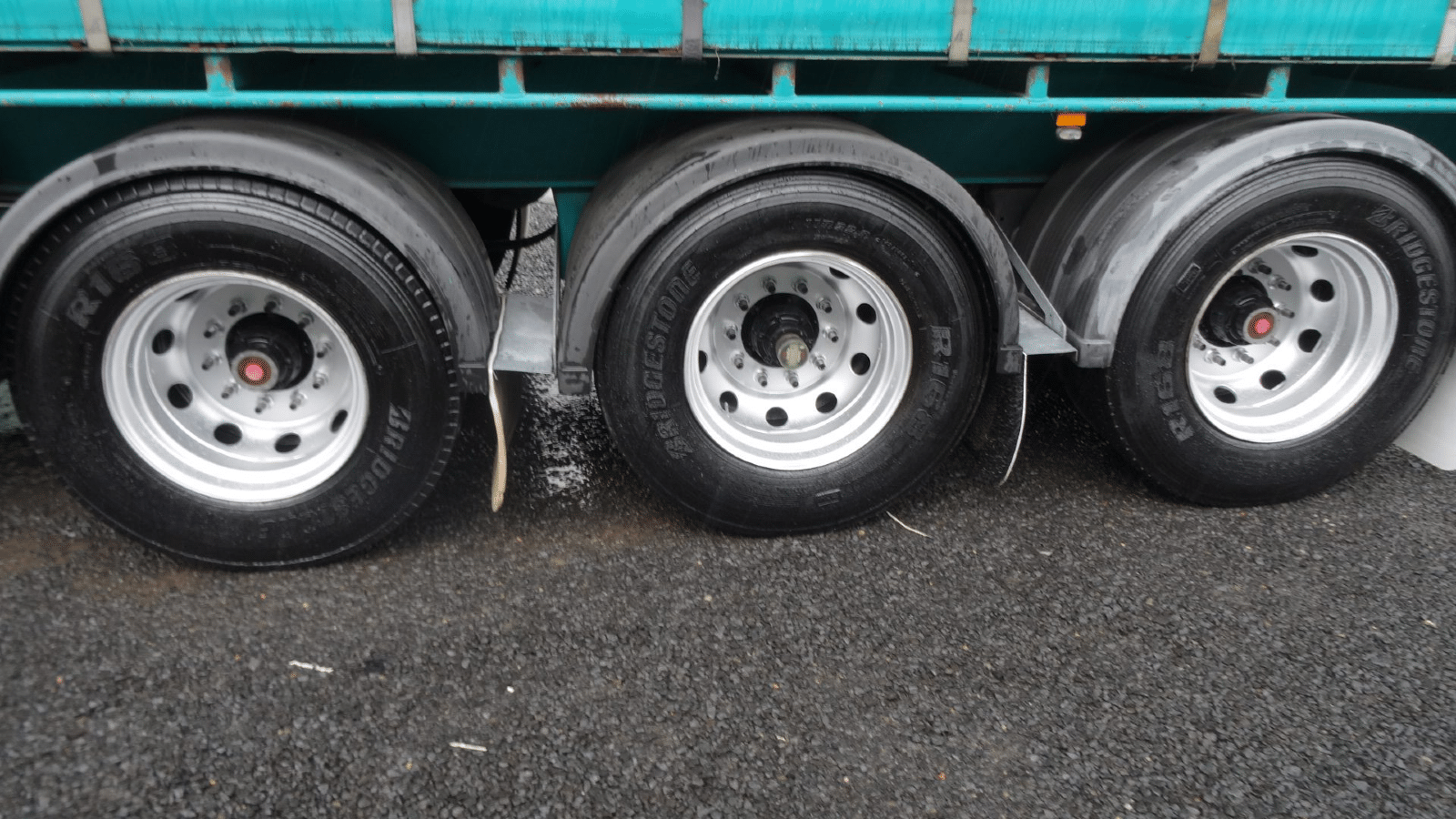 2005 Used Maxitrans Curtainsider