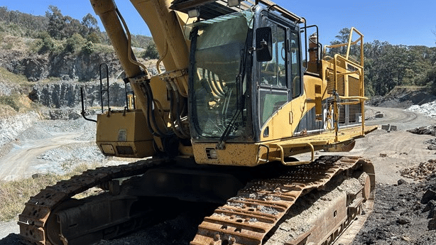 2005 Used Caterpillar 385CL Excavators