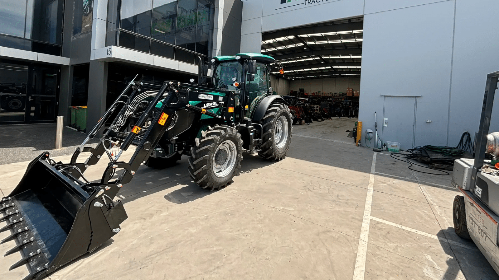 2025 New LOVOL P4110 Tractor