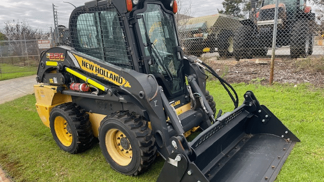 2012 Used NEW Holland L220 Skid Steers