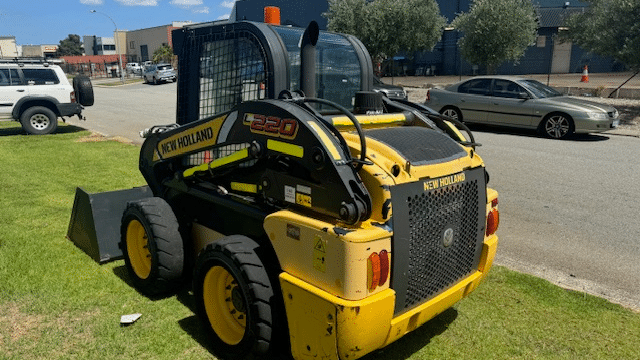 2013 Used NEW Holland L220 Skid Steers