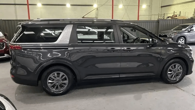 2023 Used Kia Carnival Wagon