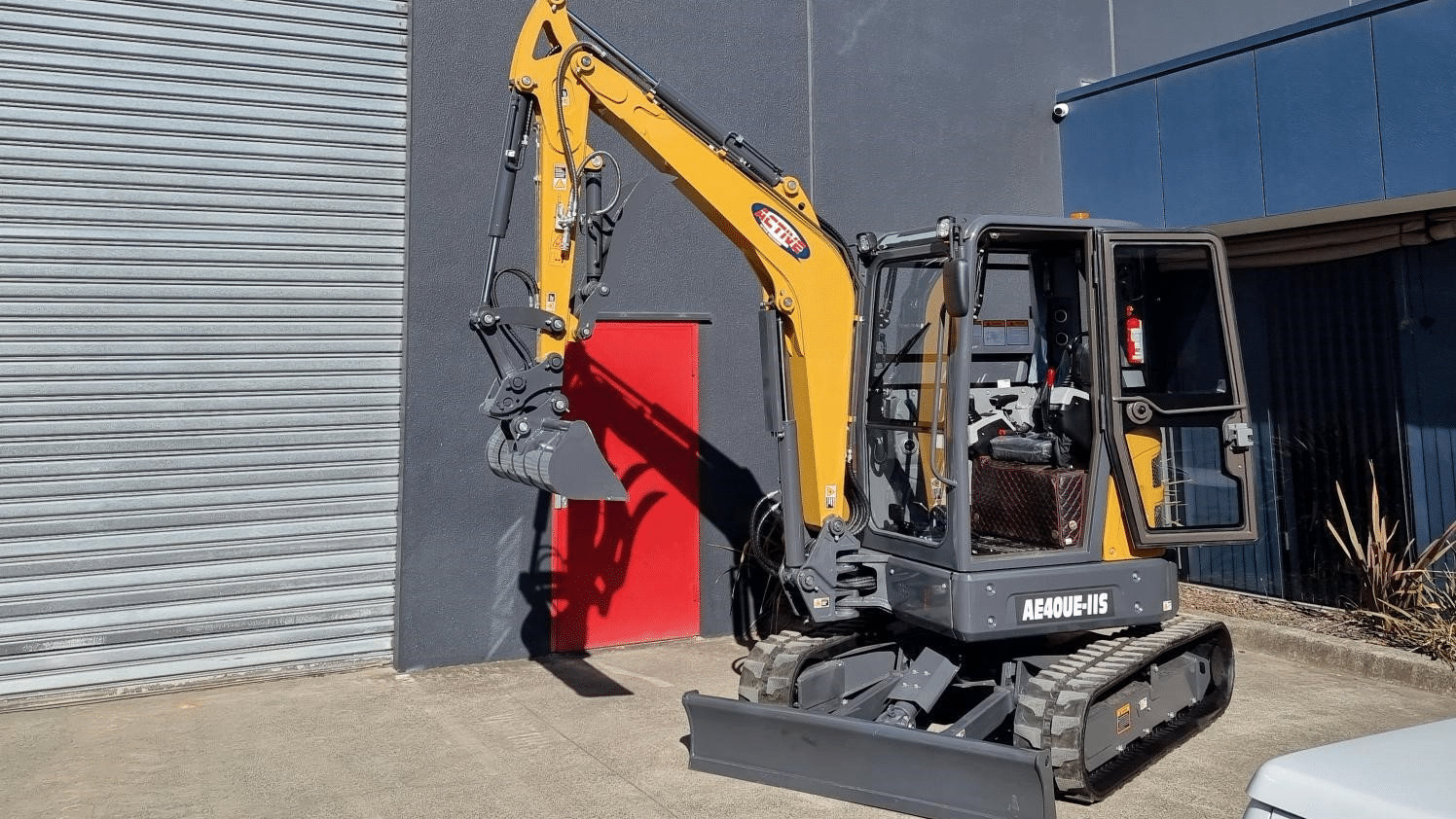 2025 New Active Machinery AE40UE-IIS Excavators