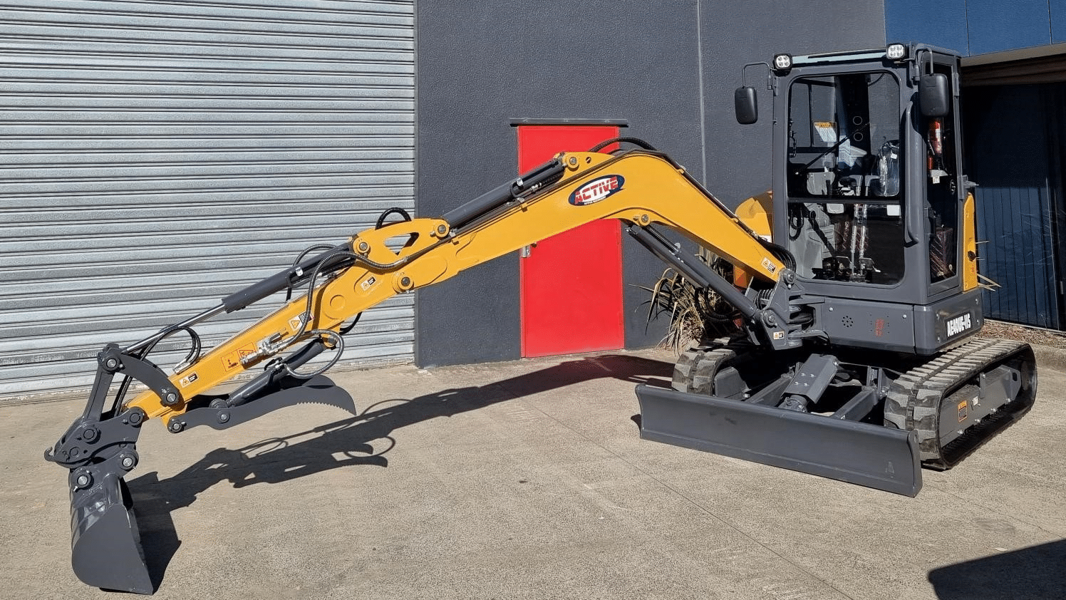 2025 New Active Machinery AE40UE-IIS Excavators