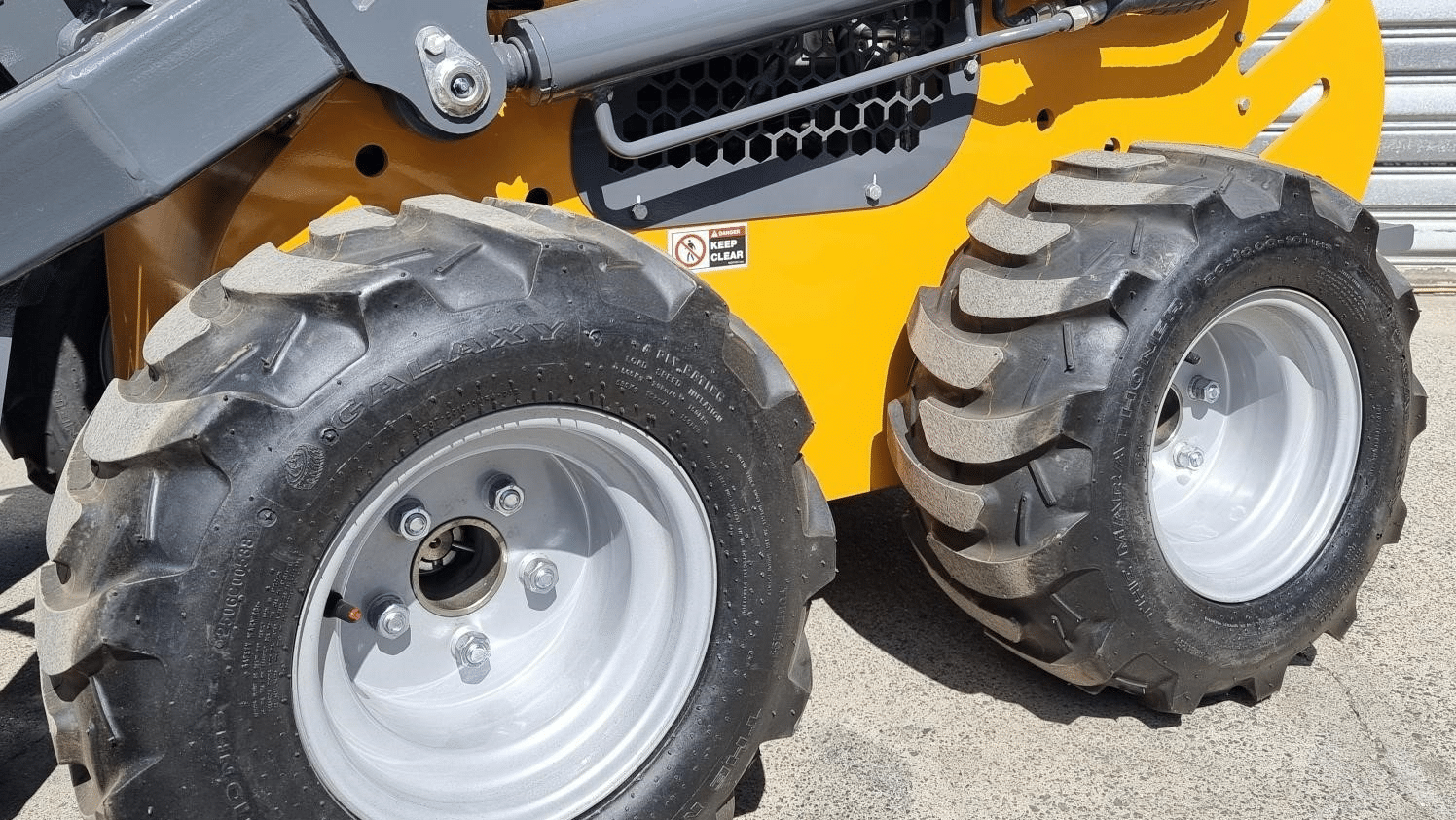 2025 New Active Machinery Commando AM234PW Skid Steers