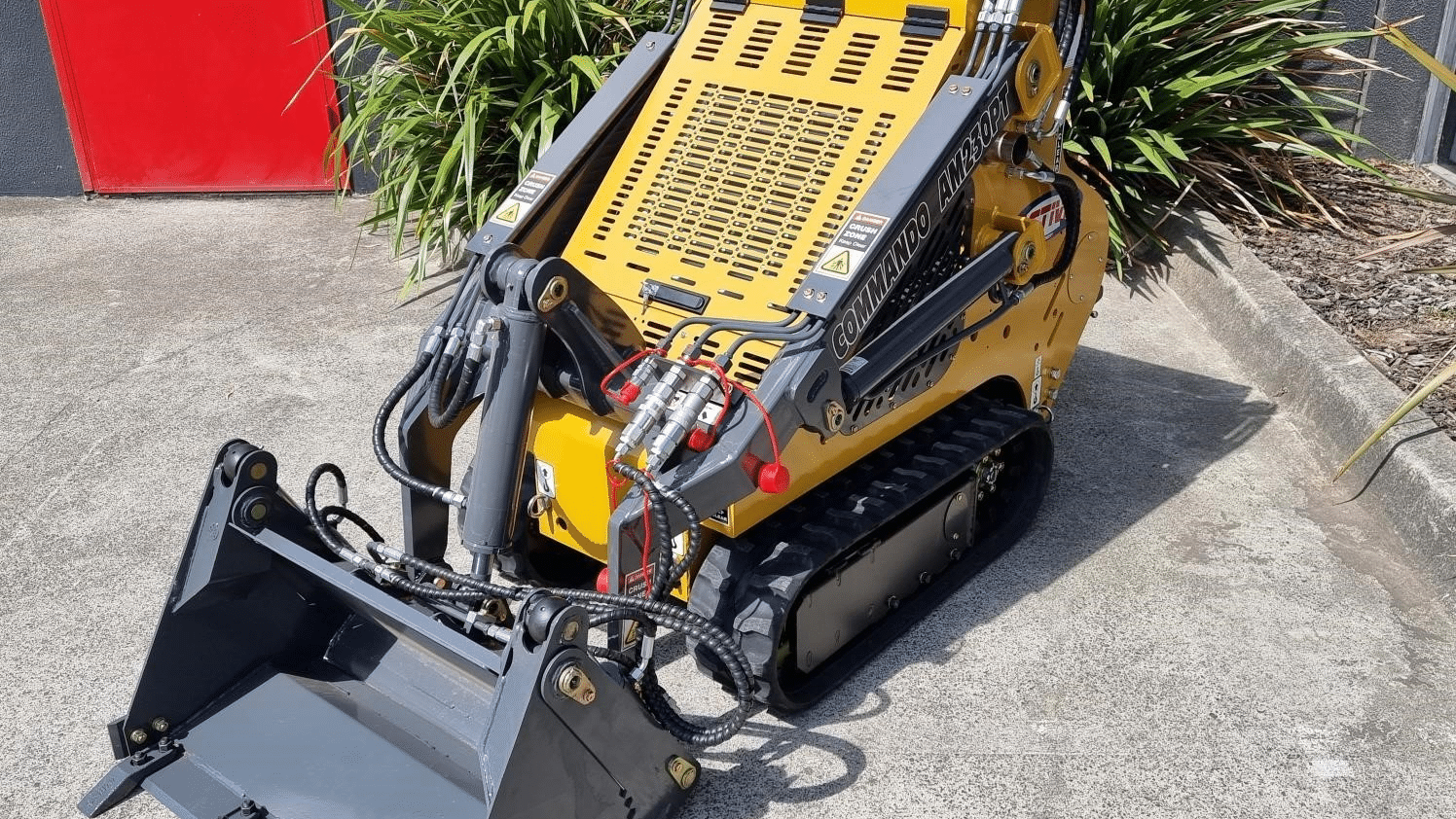 2025 New Active Machinery AM230PT Commando Skid Steers