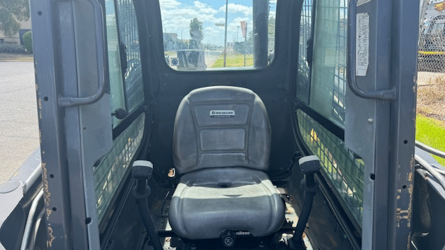 2013 Used NEW Holland L220 Skid Steers