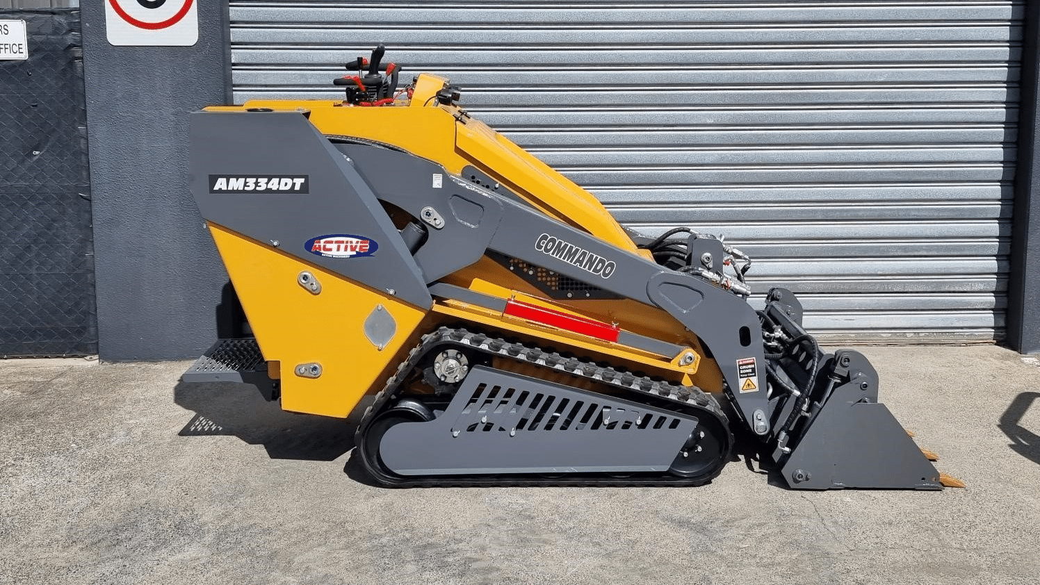 2025 New Active Machinery AM334DT Commando Skid Steers
