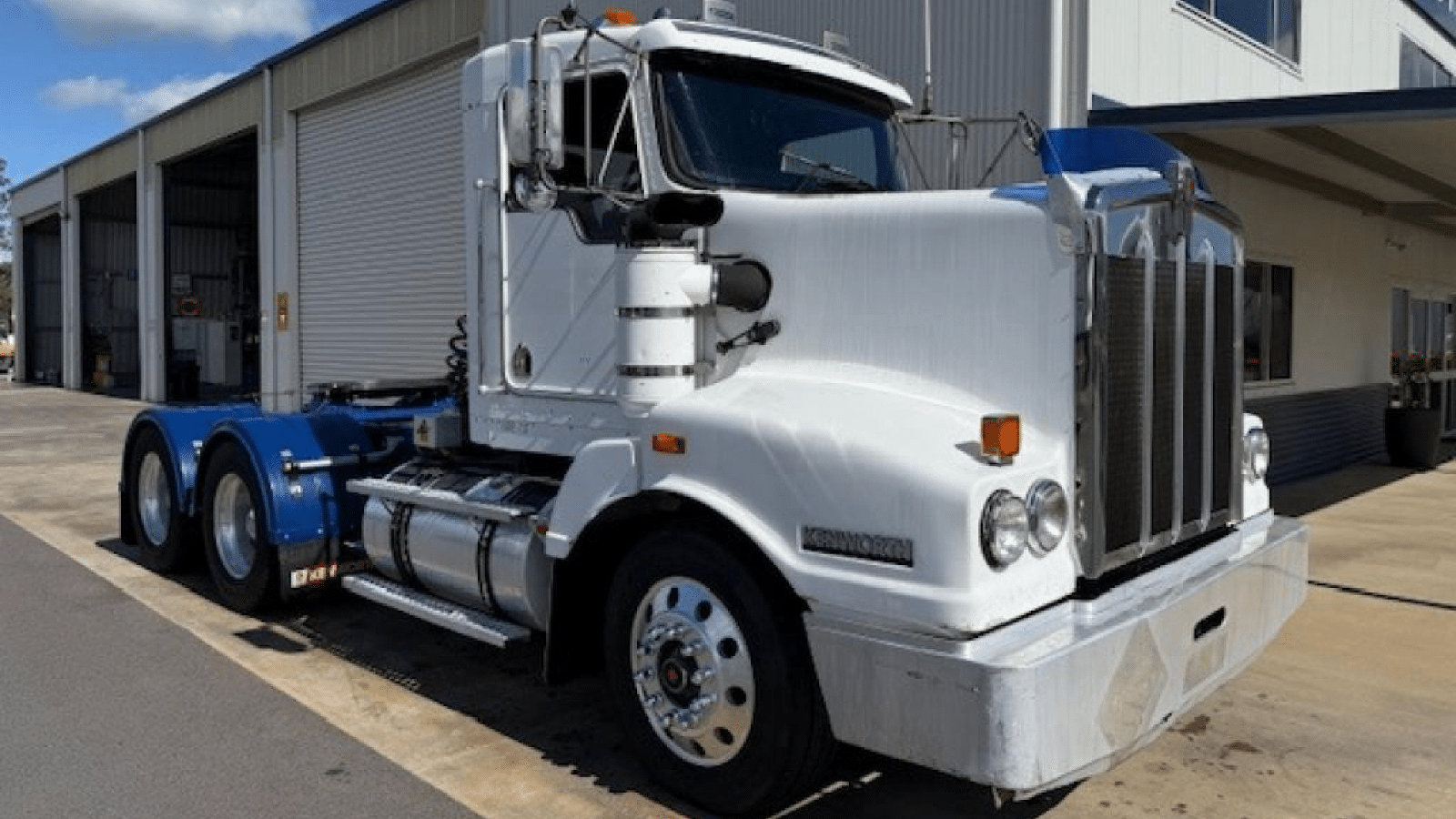 2002 Used Kenworth T401 Prime Mover