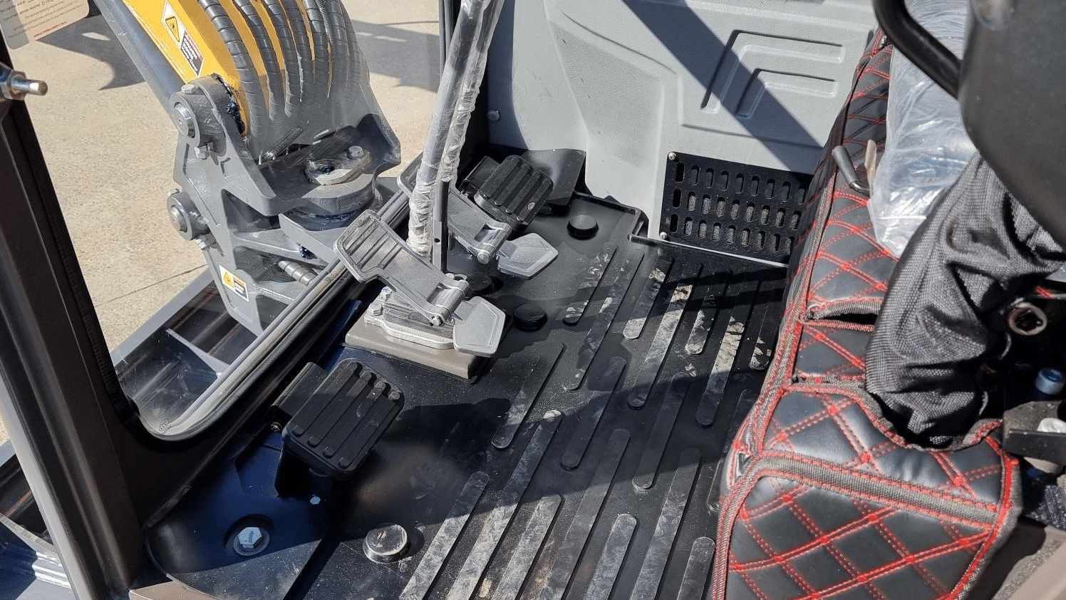 2025 New Active Machinery AE40UE-IIS Excavators