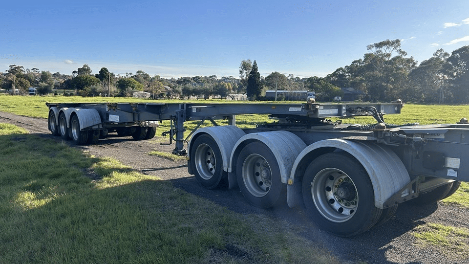 2012 Used Barker B Double Set