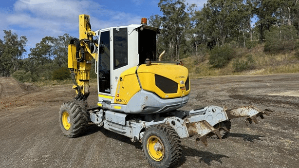 2016 Used MENZI MUCK M220 Excavators